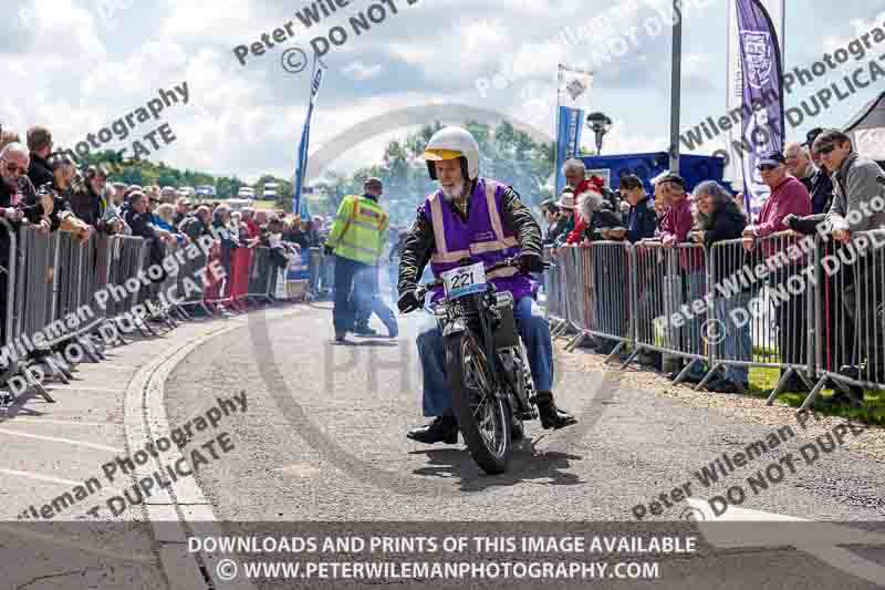 Vintage motorcycle club;eventdigitalimages;no limits trackdays;peter wileman photography;vintage motocycles;vmcc banbury run photographs